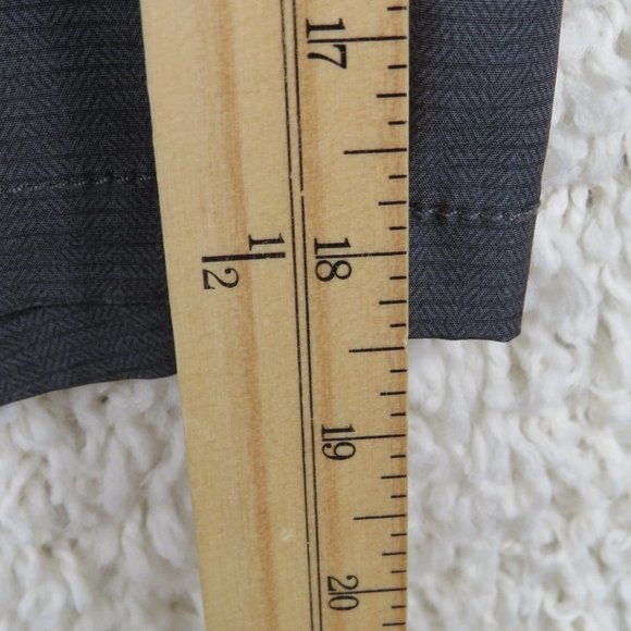 Hurley* Men's 1.5" Belt Loop Multipocketed Mesh Charcoal Gray Shorts~ Size W28 - Picture 11 of 13